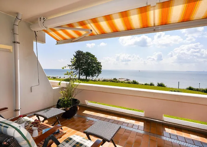 Schwanennest * Sierksdorf