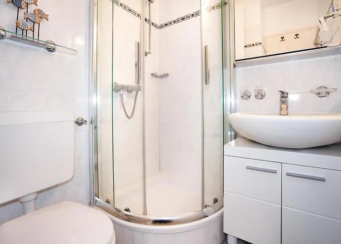 Schwanennest * Sierksdorf